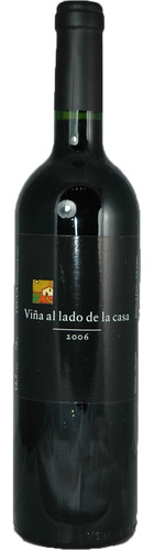 Vina al Lado de la Casa